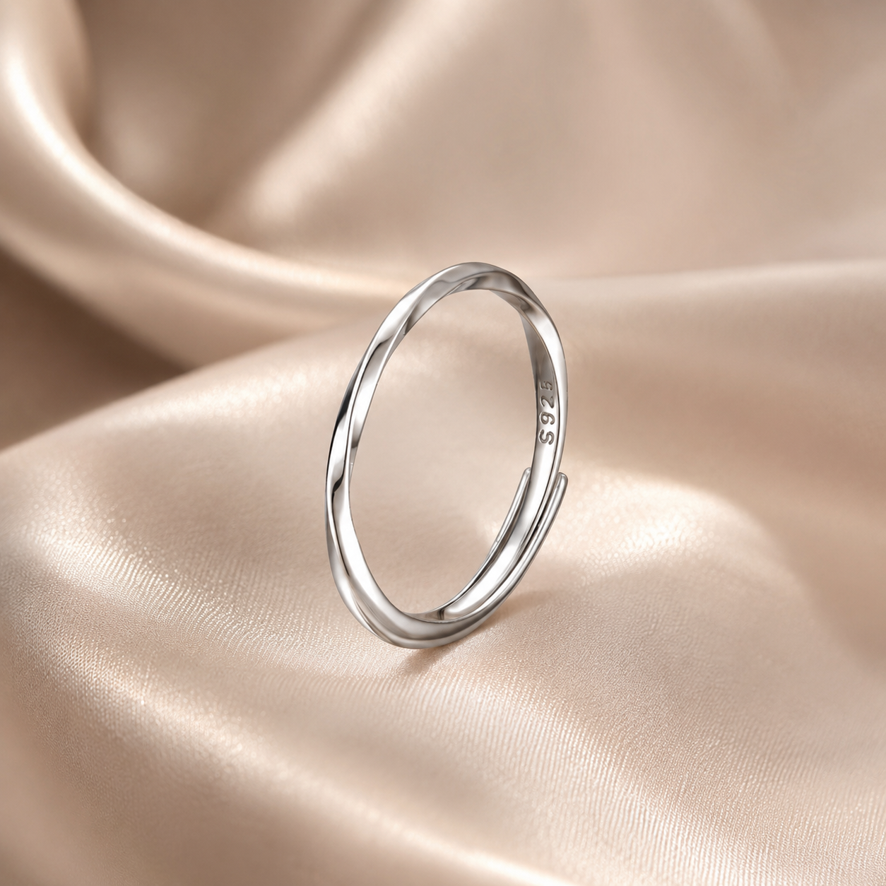 Zilvaré Vela Ring – Verstelbare elegantie in 925 sterling zilver