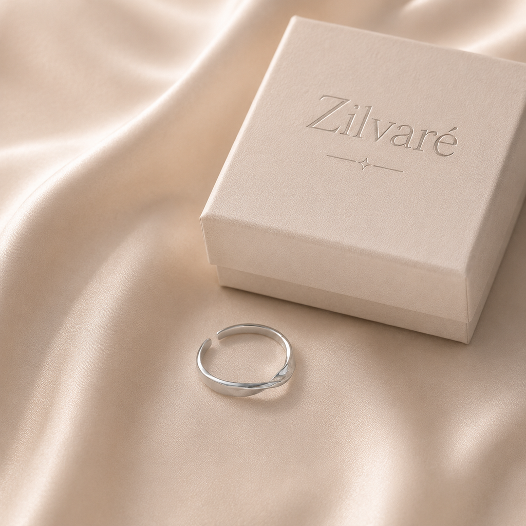 Zilvaré Éline Ring – Verstelbare 925 zilveren ring met elegante golfvorm